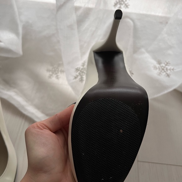 Stuart Weitzman white heels - Picture 5 of 6